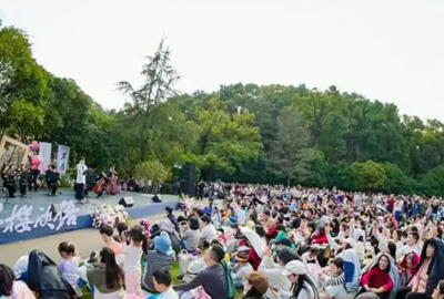 櫻花樹下音樂會！這周末，張家界康輝帶你打卡長沙新區(qū)新玩法